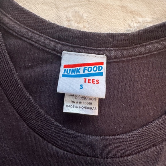 Grateful Dead Graphic Tee by Junk Food Tees 🌹💀 - Picture 3 of 3